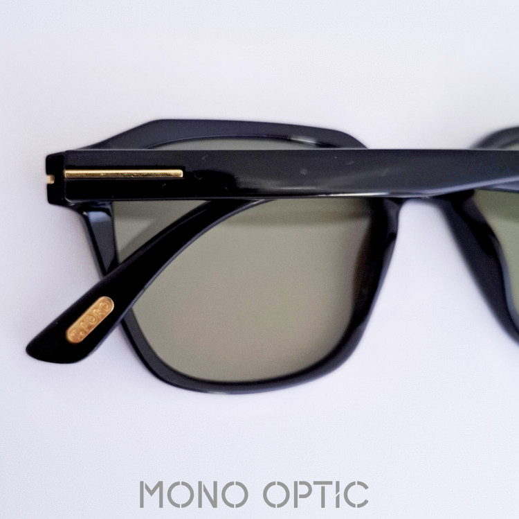 عینک آفتابی یونیسکس Tom Fordکد۲۲۲۱پلاریزه