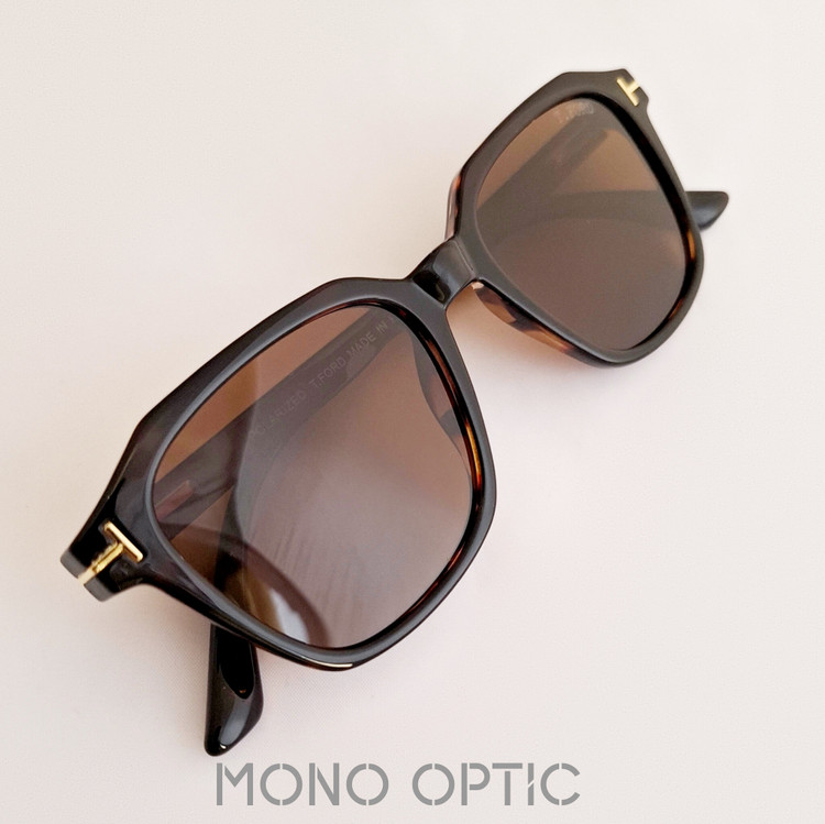 عینک آفتابی یونیسکس Tom Fordکد۲۲۲۱پلاریزه